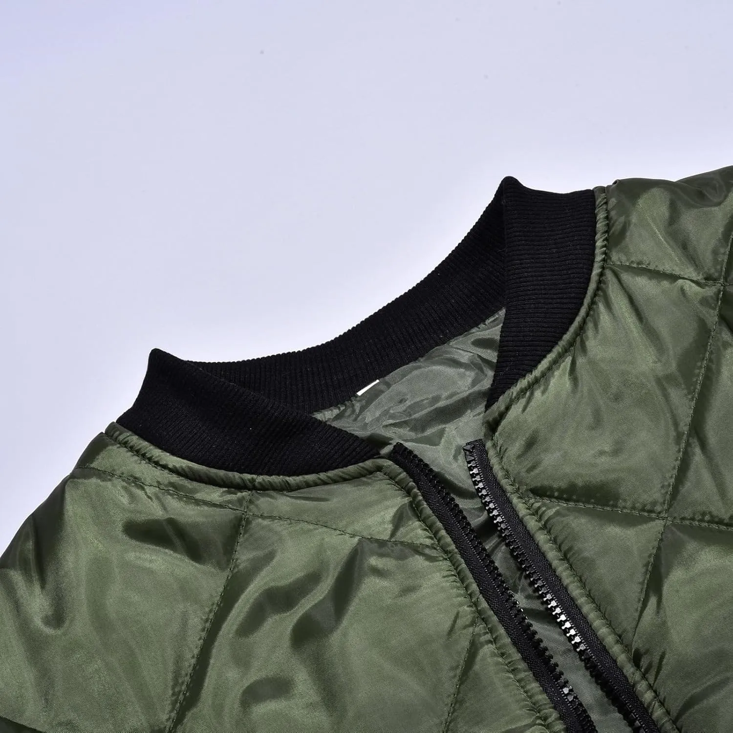 Men's Diamond Quilted Puffer Down Jacket Packable Lightweight Water Resistant Insulated Puffy Coat for Business Travel