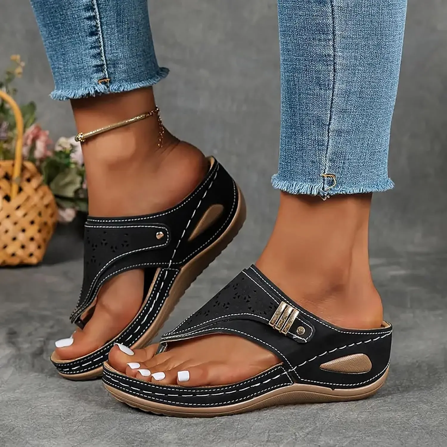Orthopedic Sandals for Women, Women Summer Comfortable Sandals Arch Support Wedge Sandal 2025 Flip Flops Sandal Wide Width Dress Shoes