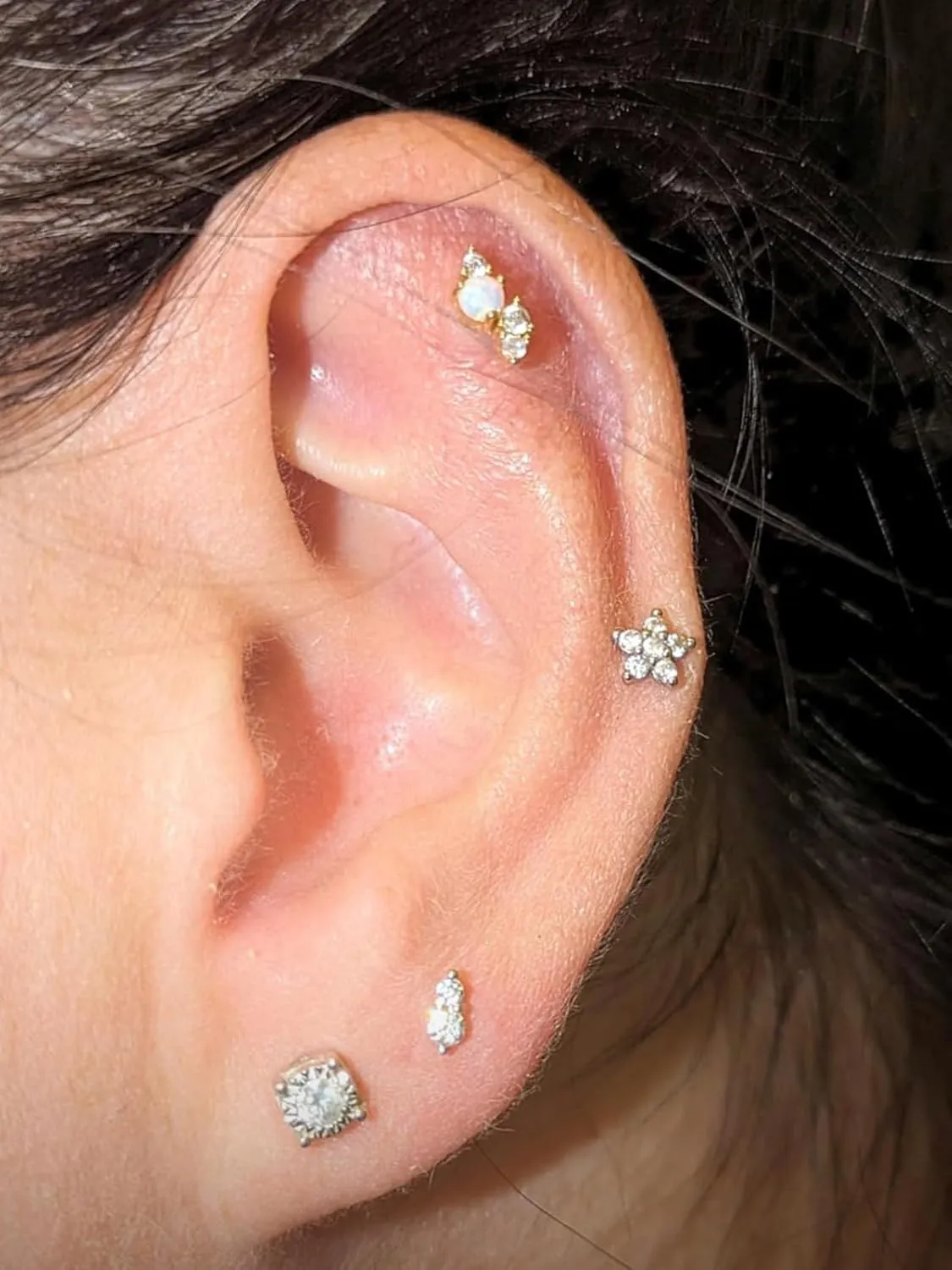 QWALIT Gold Earrings for Women Flat Back Hypoallergenic Screw Back Cartilage Earrings for Women Surgical Steel Small Hoop Earring Gold Plated Helix Jewelry Second Hole Earring Set