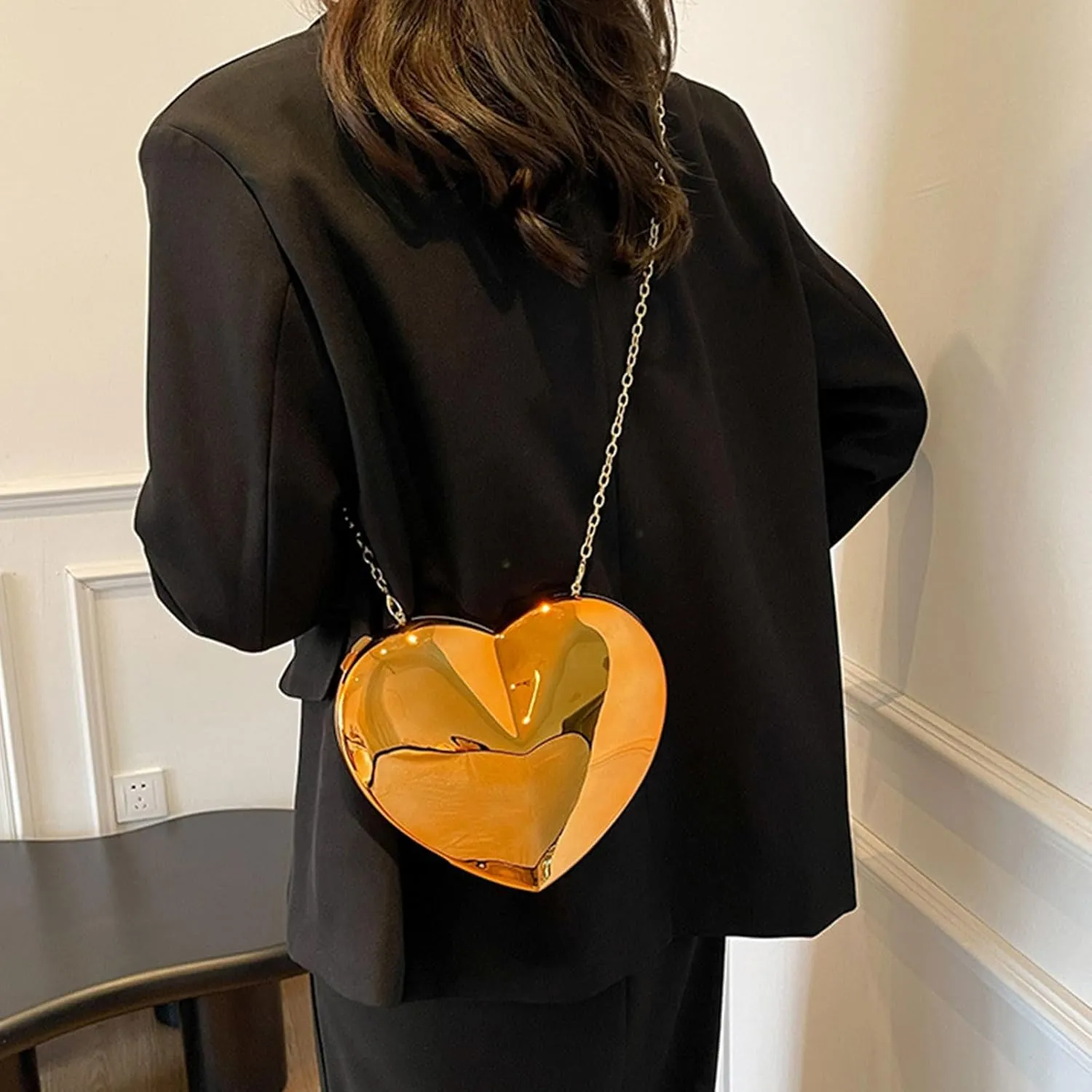 Women Evening Bag Acrylic Crossbody Bag Evening Clutches Bag Heart Shaped Handbag Chain Strap Shoulder Bag Change Purse