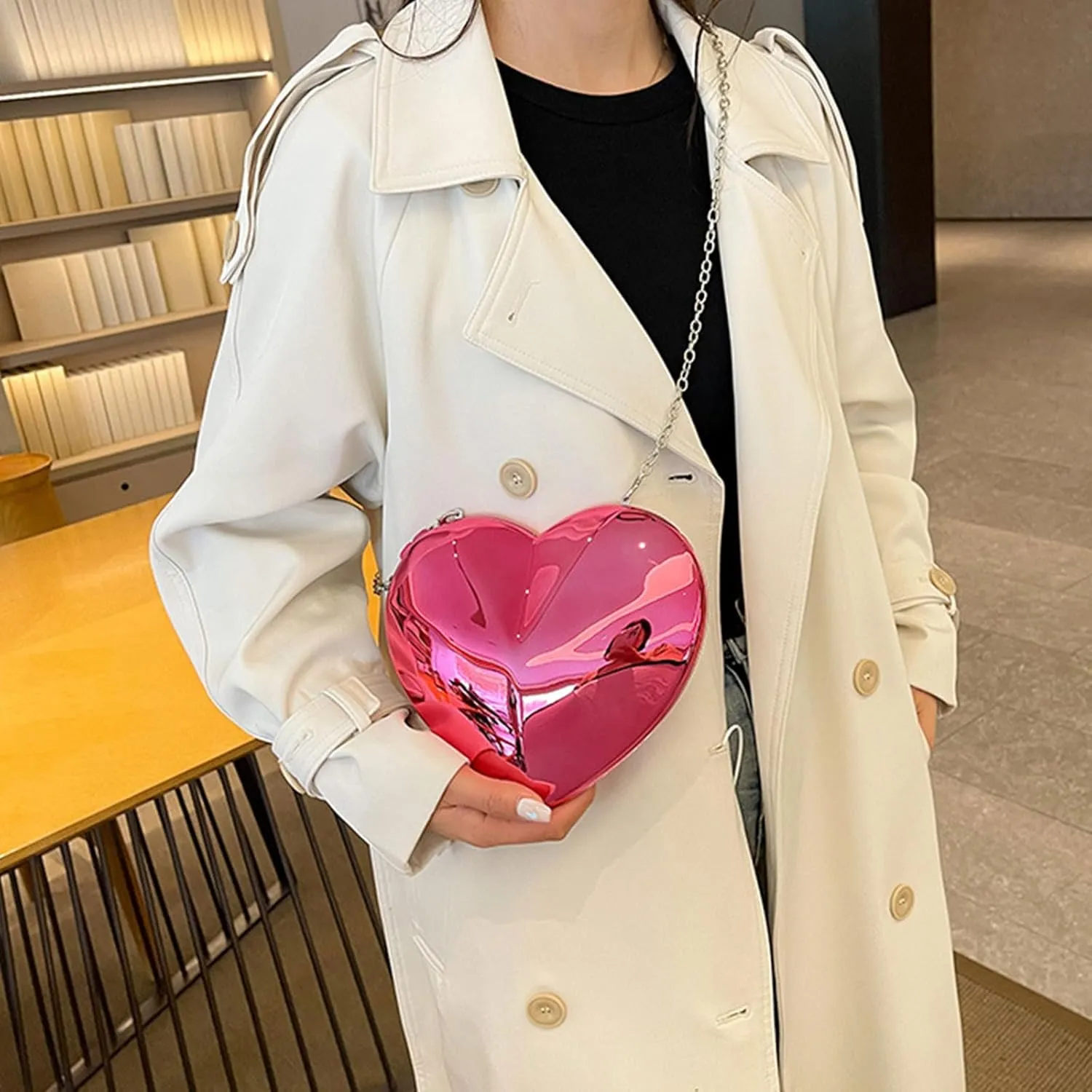 Women Evening Bag Acrylic Crossbody Bag Evening Clutches Bag Heart Shaped Handbag Chain Strap Shoulder Bag Change Purse